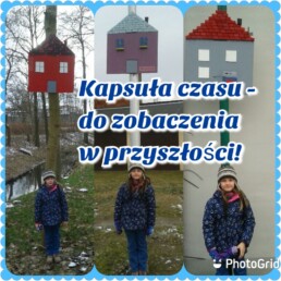 Kolaż 3 zdjęć; chłopiec stojący przy drewnianych domkach, po prawej stronie umieszczony duży napis 